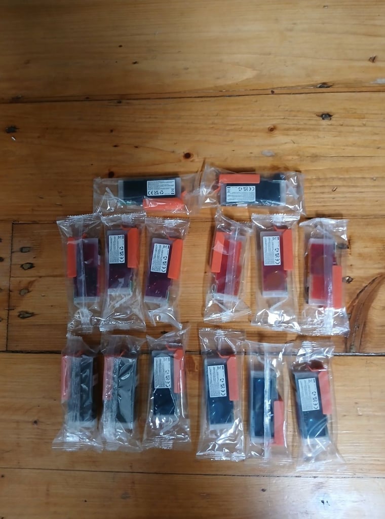 Ink cartridges 