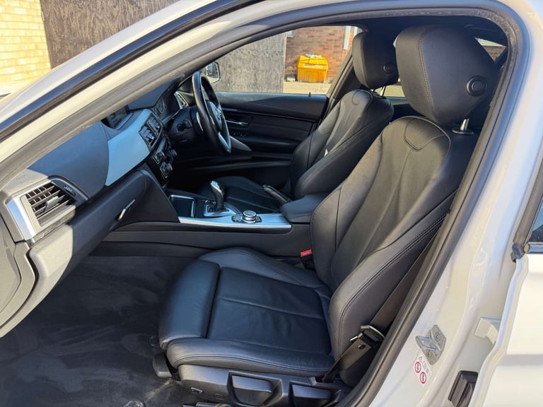 2018 BMW 3 Series 2.0 320d xDrive M Sport Auto 4WD 4dr Saloon Diesel Automatic