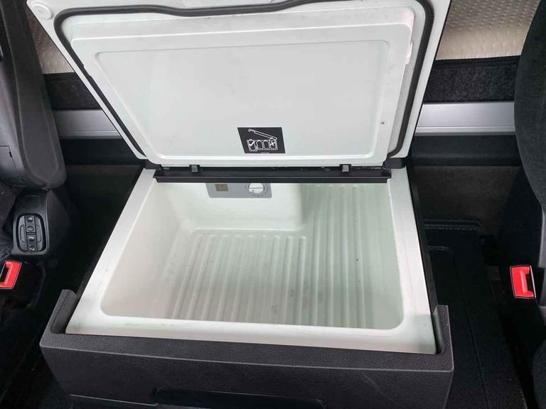 MERCEDES ACTROS 1824 *EURO 6* 4X2 DEMOUNT CHASSIS CAB 2018 - BV67 OUA