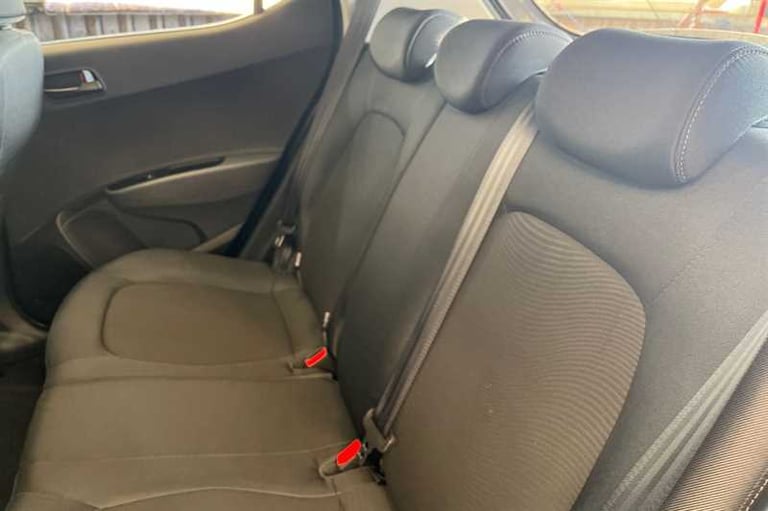 2019 Hyundai i10 1.2 SE Hatchback 5dr Petrol Auto Euro 6 (87 ps) Hatchback Petrol Automatic