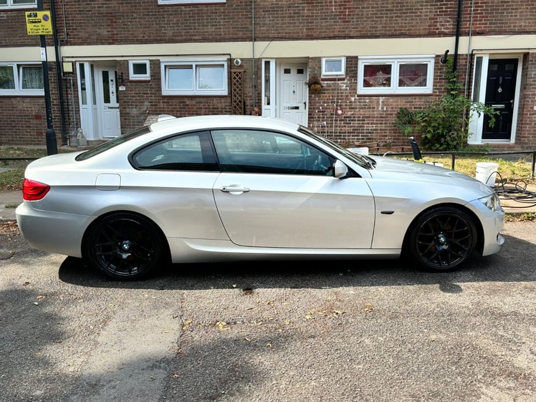 BMW, 3 SERIES, Coupe, 2011, Manual, 1995 (cc), 2 doors
