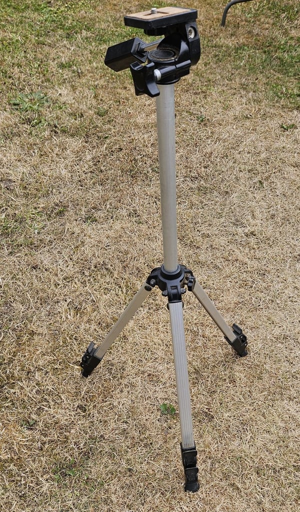 Boots. 3U camera tripod