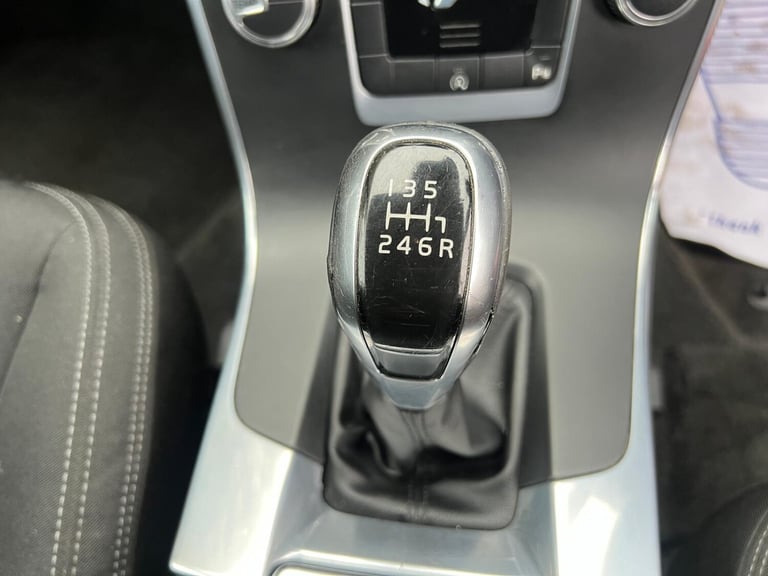 2014 Volvo V60 D4 [181] Business Edition 5dr ESTATE Diesel Manual