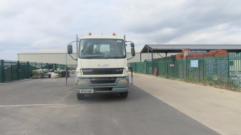 2006 DAF TRUCKS FA LF55.220 DAF 24 VALVE ENG HIAB 122B-1CL CRANE MANUAL GEARBOX 