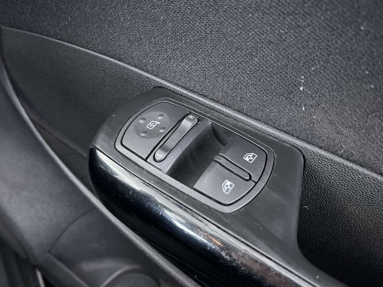 2010 Vauxhall Corsa 1.2 Corsa SXi 5dr Hatchback Petrol Manual