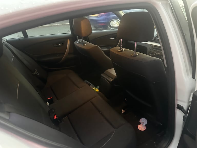 BMW, 1 SERIES, Hatchback, 2010, Manual, 1995 (cc), 5 doors