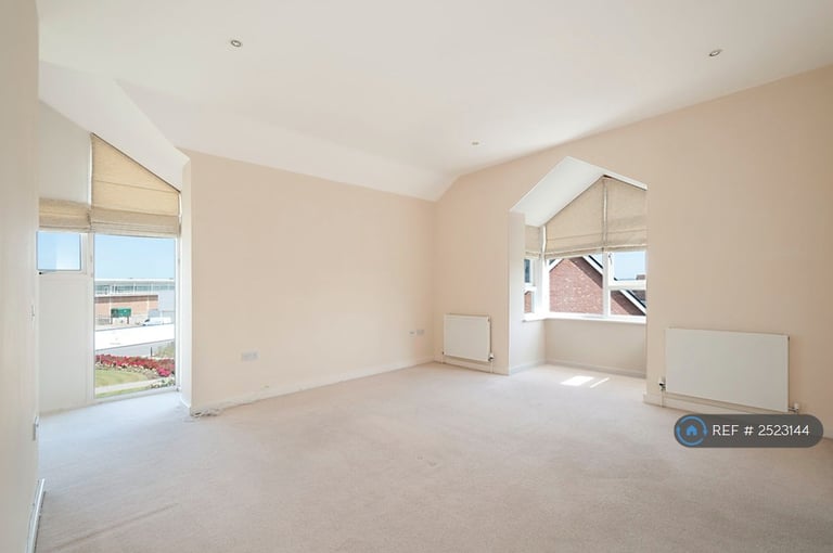 4 bedroom house in Braeburn Way, Kings Hill, West Malling, ME19 (4 bed) (#2523144)