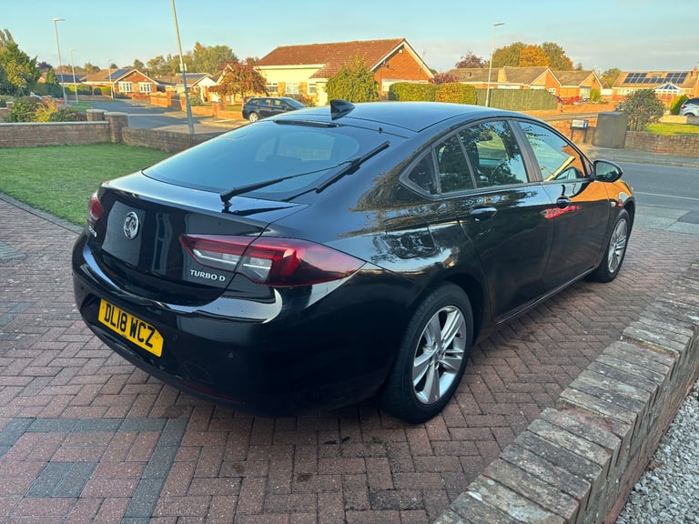 Vauxhall, INSIGNIA, Hatchback, 2018, Other, 1598 (cc), 5 doors