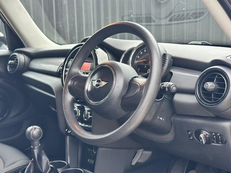 2015 MINI Hatch 1.5 Cooper 5dr HATCHBACK PETROL Manual