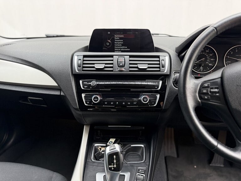 2015 BMW 1 Series 1.5 118i SE Hatchback 5dr Petrol Auto Euro 6 (s/s) (136 ps) Hatchback Petrol Au...
