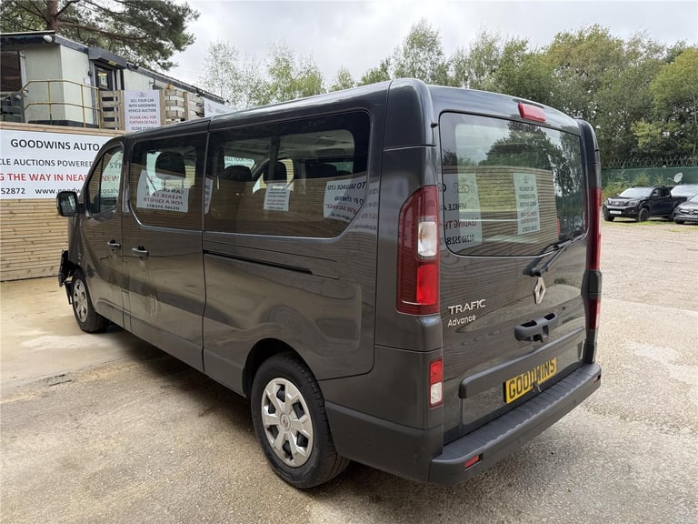 2024 RENAULT TRAFIC ADVANCE LL30 9 SEATER 2.0TD AUTO DAMAGED REPAIRABLE SALVAGE 