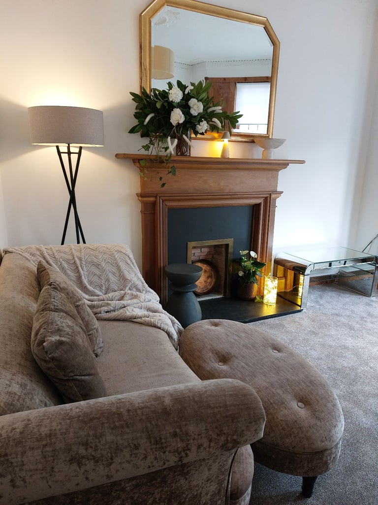 2 Bedroom Fully Furnished Flat to rent in Milngavie 