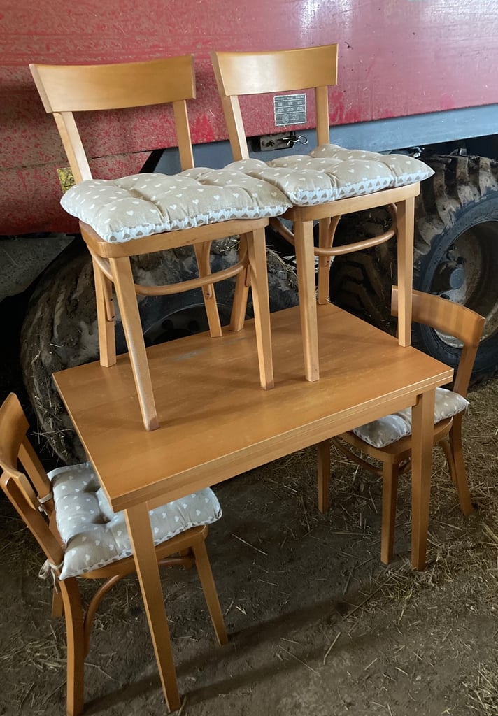 4x 70s vintage IKEA bistro -style chairs in beech wood & extending IKEA kitchen table. DE72 area