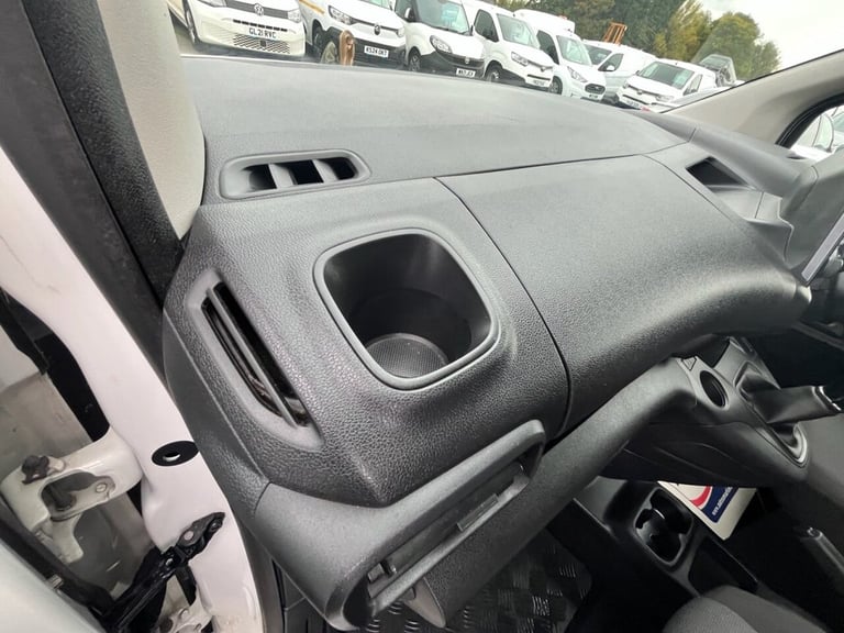 2021 21 VAUXHALL COMBO 1.6 TURBO D 2300 LIMITED EDITION NAV PANEL VAN 4DR DIESEL