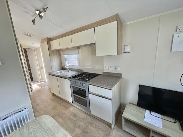 2016 WILLERBY MISTRAL 28X10X2 BED OFFSITE SALE DOUBLE GLAZED CENTRAL HEATED 