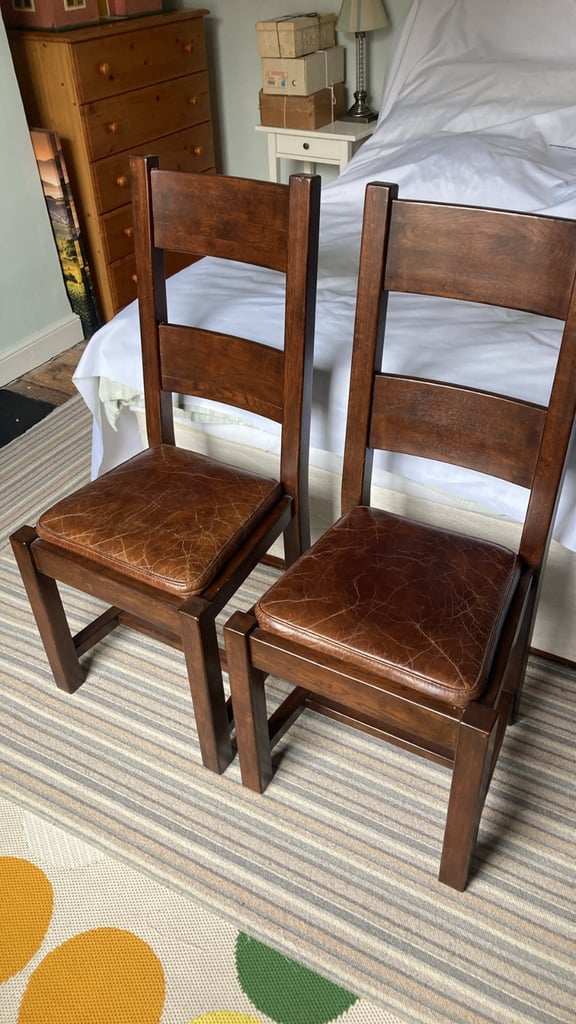 Free chairs 