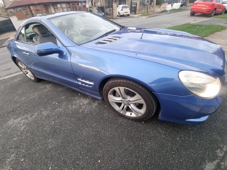 2010 Mercedes-Benz SL SL 350 2dr Tip Auto CONVERTIBLE Petrol Automatic