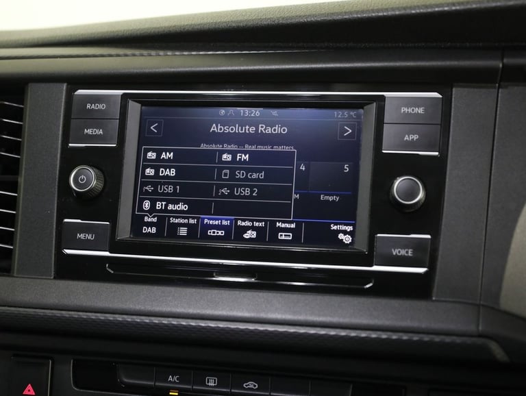 2020 Volkswagen Transporter Shuttle 2.0 TDI S Minibus Double Cab 5dr Diesel Manual SWB Euro 6 (s/...