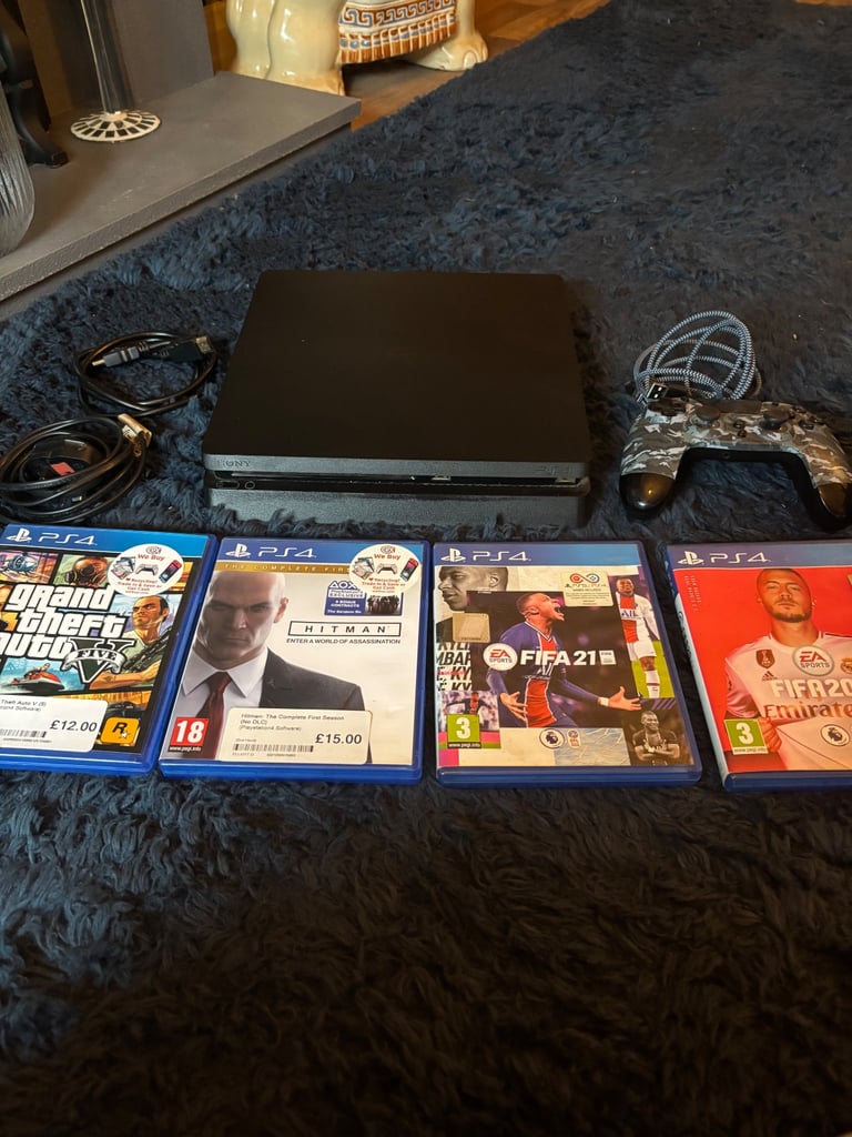 PlayStation 4 with games