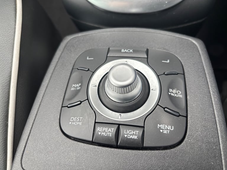 Renault, SCENIC, MPV, 2012, Semi-Auto, 1461 (cc), 5 doors