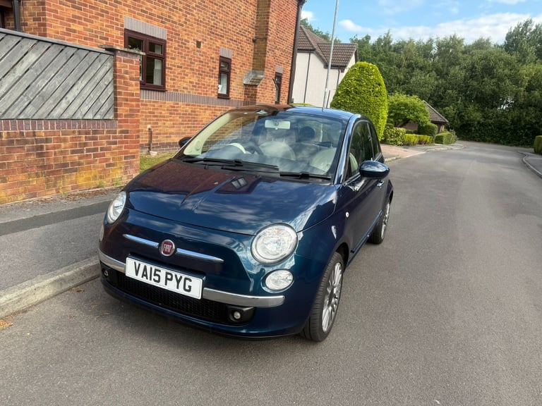 image for Fiat 500 1.2 Lounge Euro 6 (s/s) 3dr with 11 Months MOT&FSH&Panoramic Roof&Leather Seats&£35 Tax Yr