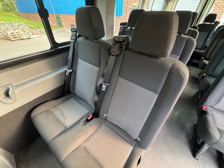 2015 Ford Transit 2.2 TDCi 460 Minibus 5dr Manual L4 H3 (17 seats) NA Diesel Manual