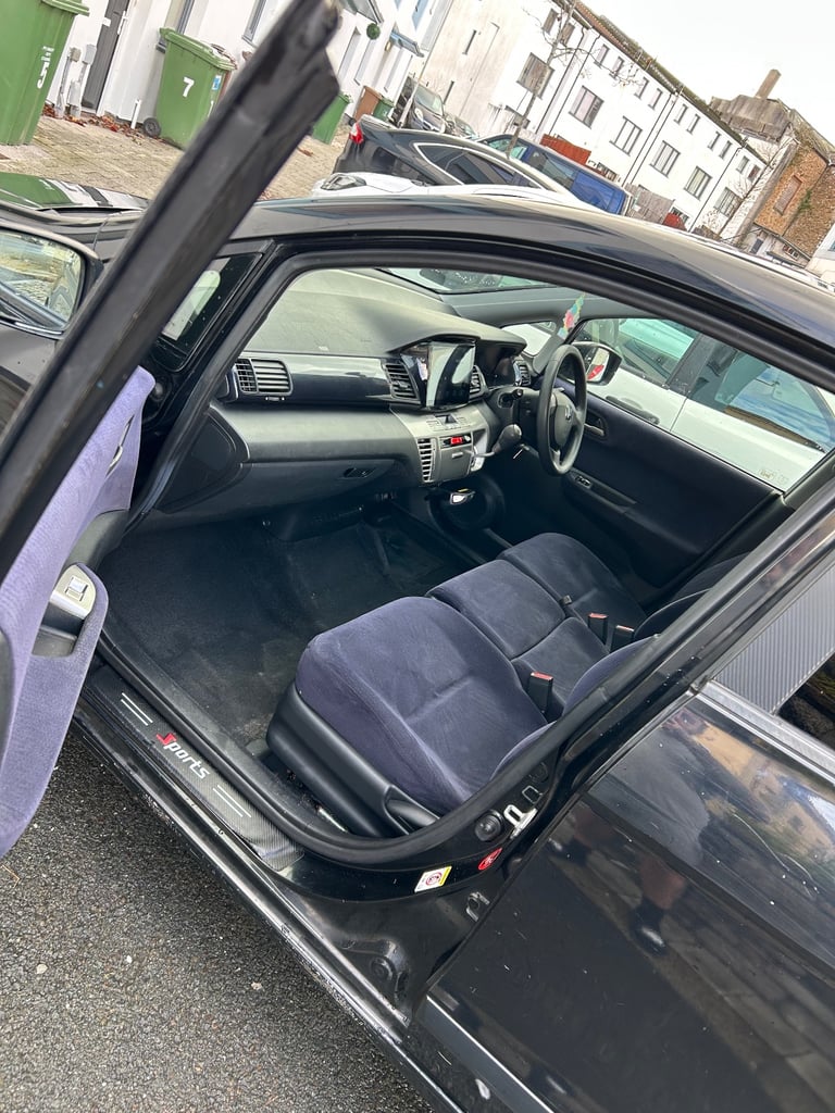 Honda, FR-V, MPV, 2007, Manual, 1799 (cc), 5 doors