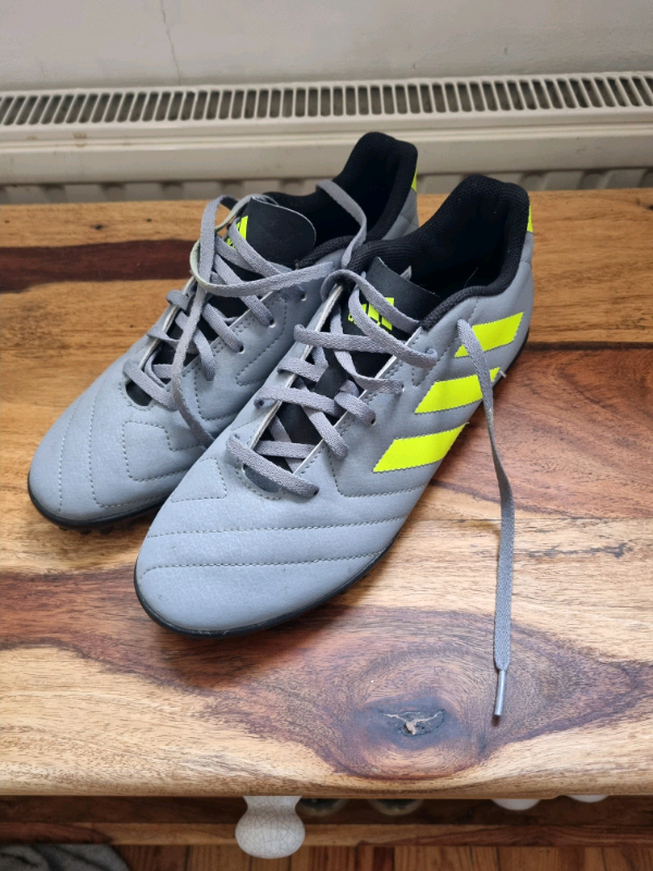 Adidas AstroTurf boots size 8