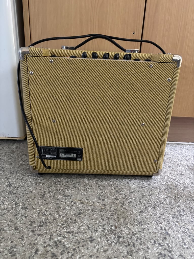 Subzero V35B bass guitar amp 