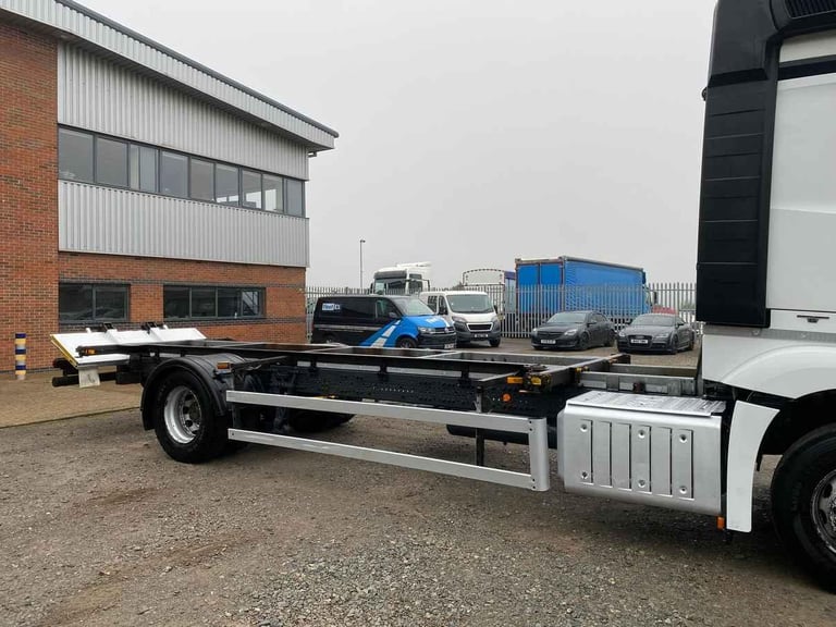 MERCEDES ACTROS 1824 *EURO 6* 4X2 DEMOUNT CHASSIS CAB 2018 - BV67 OUA
