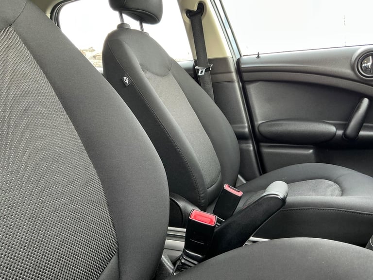 2012 MINI Countryman 1.6 Cooper Euro 5 (s/s) 5dr HATCHBACK Petrol Manual