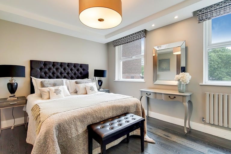 Three bedroom, three bathroom eigth floor apartment in St Johns Wood NW8