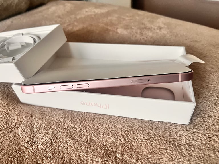 iPhone 15 plus new