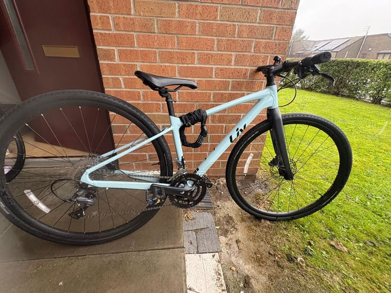 XS Liv Thrive 3 Womens Hybrid Bike 2024 in Gloss Soap Suds 