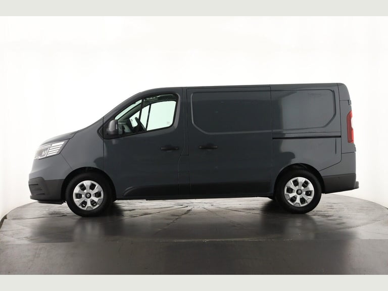 2024 Renault Trafic SL30 90kW 52kWh Advance Van Auto PANEL VAN Electric Automatic
