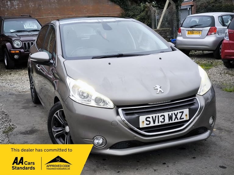 2013 13 PEUGEOT 208 1.6 E-HDI INTUITIVE 5D 92 BHP DIESEL