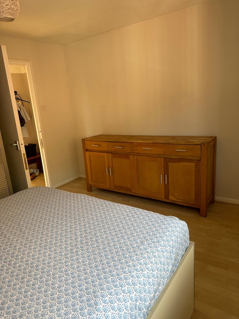 1 bedroom Flat, Dehavilland Close UB5 