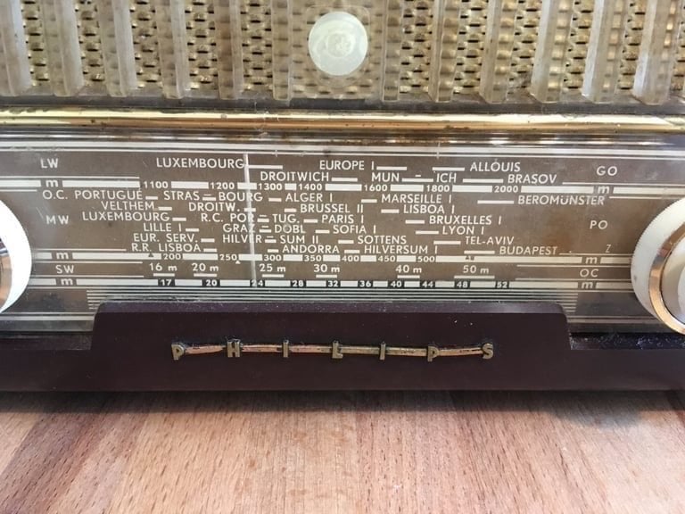 Vintage Philips Valve Radio