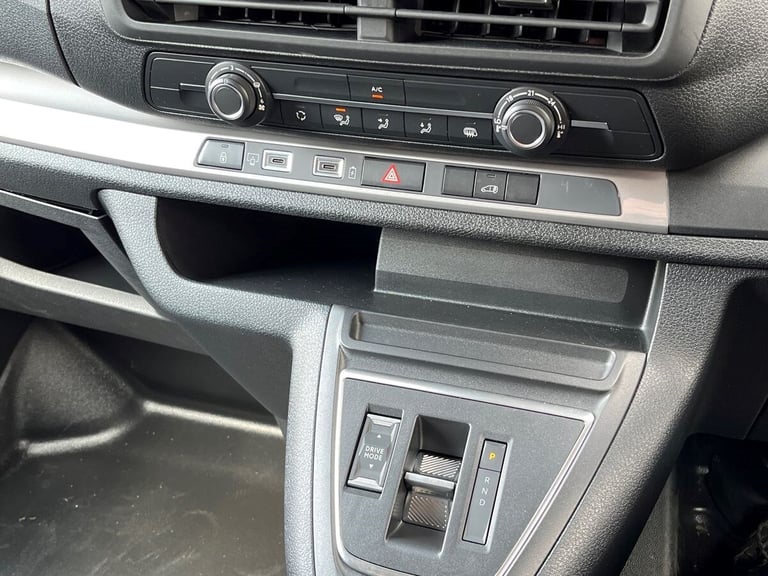  Peugeot E Expert E 1000 75kwh Professional Long Panel Van 6dr Electric Auto