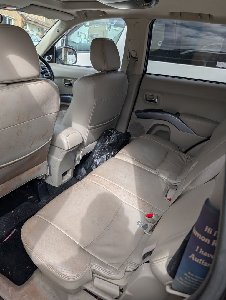 Mitsubishi, OUTLANDER, Estate, 2010, Manual, 2179 (cc), 5 doors