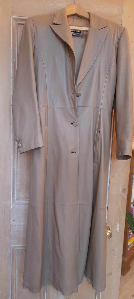 image for Can Pelle Designer Caramel-coloured Long Leather Ladies Coat