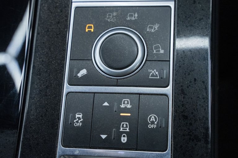 2018 Land Rover Discovery 3.0 SD V6 HSE SUV 5dr Diesel Auto 4WD Euro 6 (s/s) (306 ps) PANEL VAN D...
