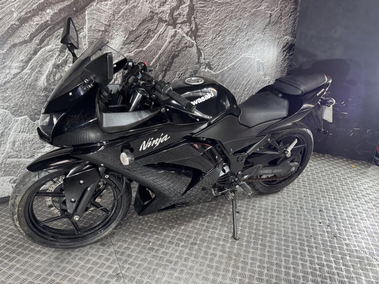 KAWASAKI NINJA 250 2009