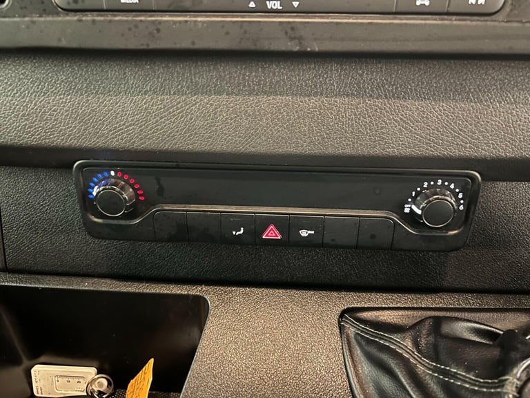 2022 Mercedes-Benz Sprinter 2.0 317 CDI Progressive RWD L2 H2 Euro 6 (s/s) 5dr Temperature Contro...