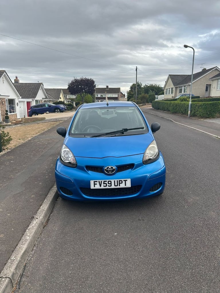Toyota, AYGO, Hatchback, 2010, Manual, 998 (cc), 5 doors