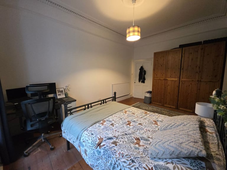 2 Bedroom Glasgow West End Flat (short let)