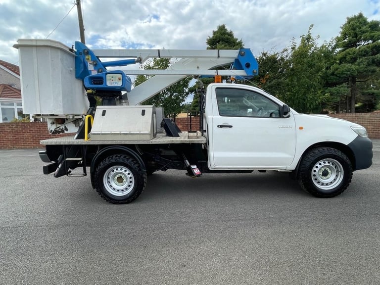 2014 Toyota Hilux 2.5 ACTIVE 4X4 D-4D S/C 142 BHP CHERRY PICKER CPL A314 77K + VAT  PICKUP Diesel...
