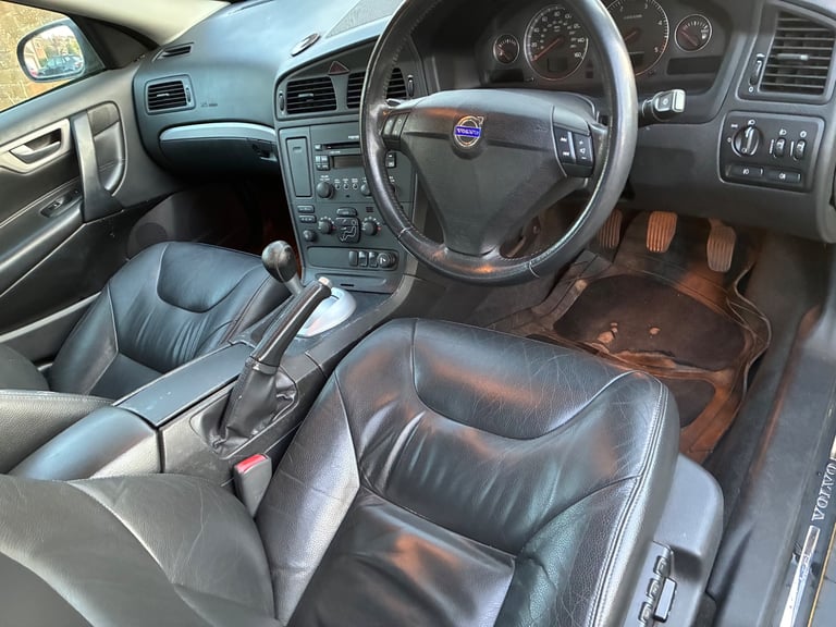 Volvo, S60, Saloon, 2003, Manual, 2401 (cc), 4 doors