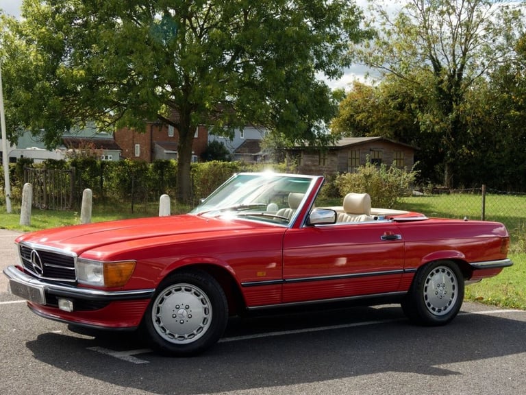 1988 Mercedes-Benz SL 3l 2d  AUTO  188 BHP Convertible Petrol Automatic