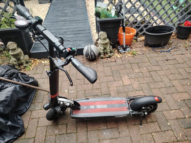 Kugoo m4 electric scooter 